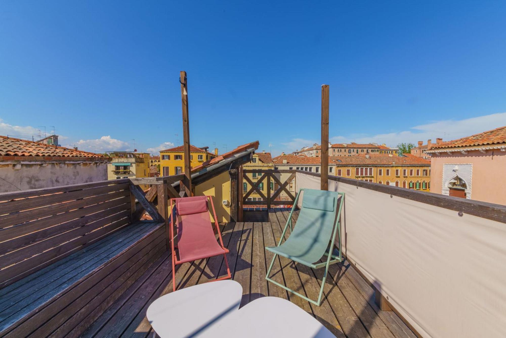 Casa Virginia Direct At The Canal Cannaregio With Own Roof Terrace Venetië Buitenkant foto